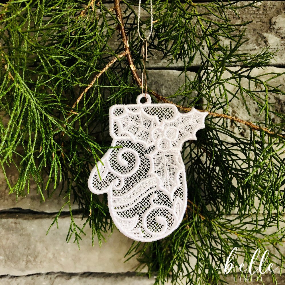 Christmas Lace Ornament - Glove #20