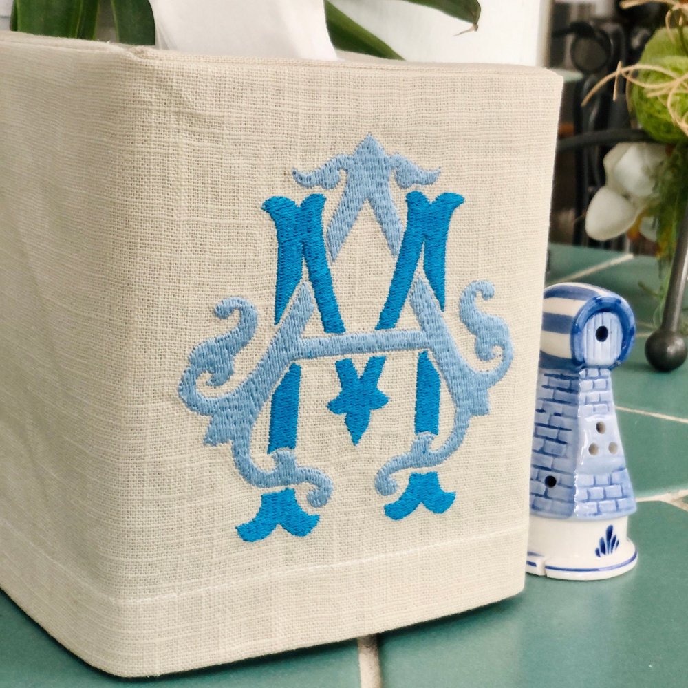 Intertwined Two Letter Monogram Tissue Box Cover