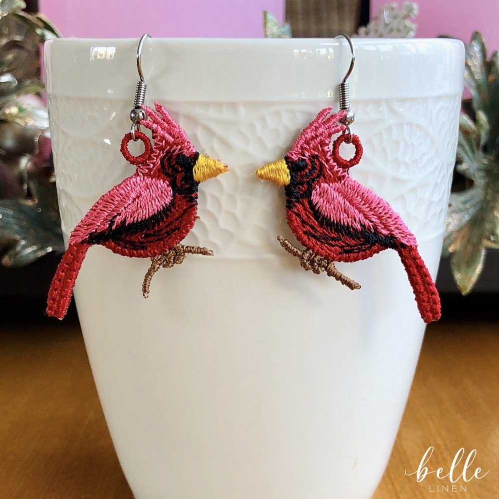 Lace earrings - cardinal