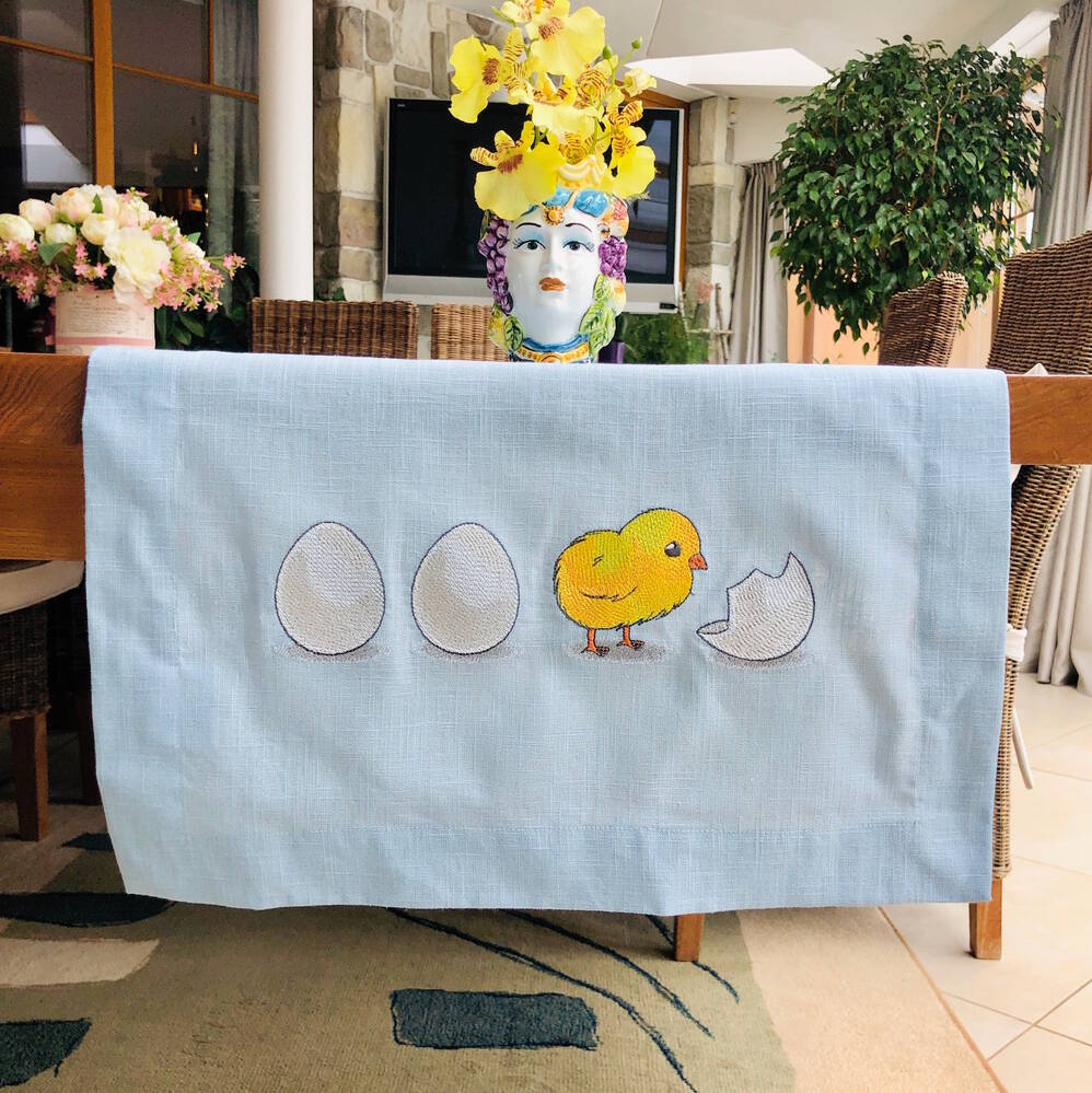 Little Chick & Eggs Table Runner