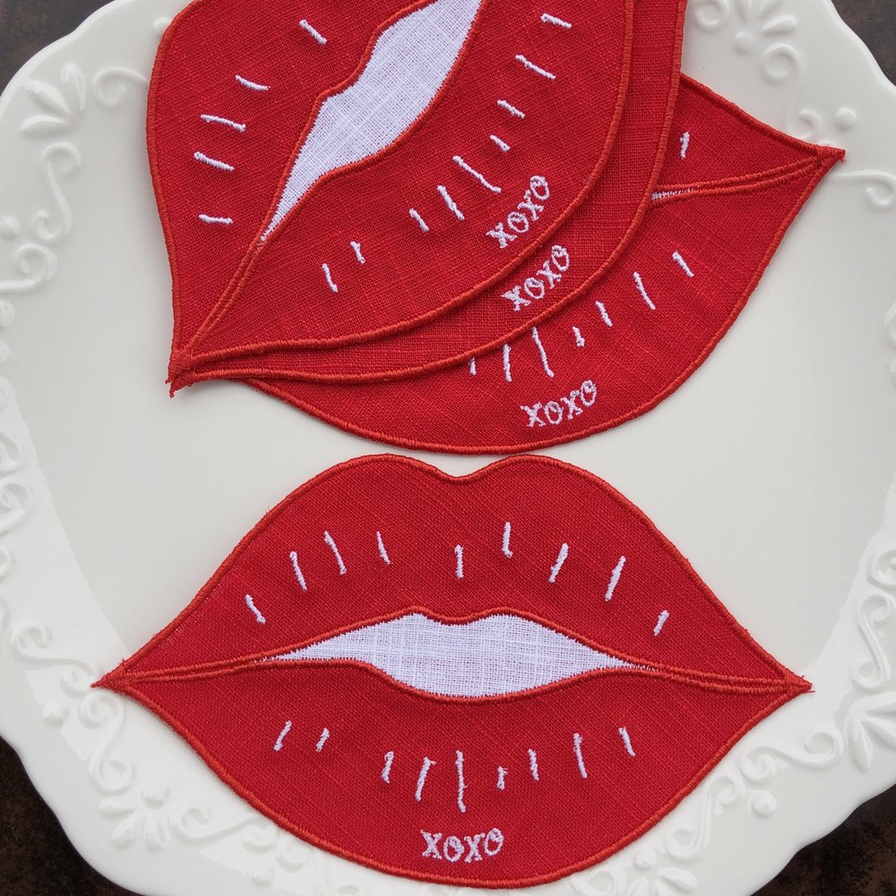 Sexy Lips Linen Cocktail Napkins Set of 4