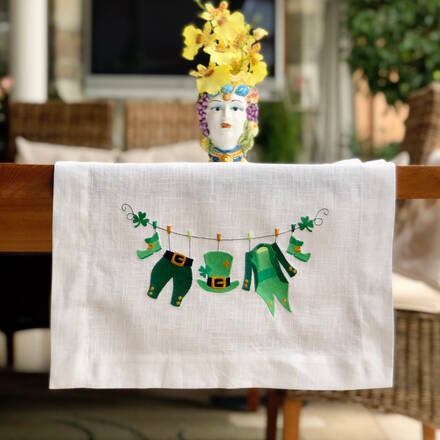 St. Patrick's Linen Table Runner