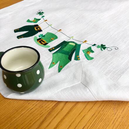 St. Patrick's Linen Table Runner