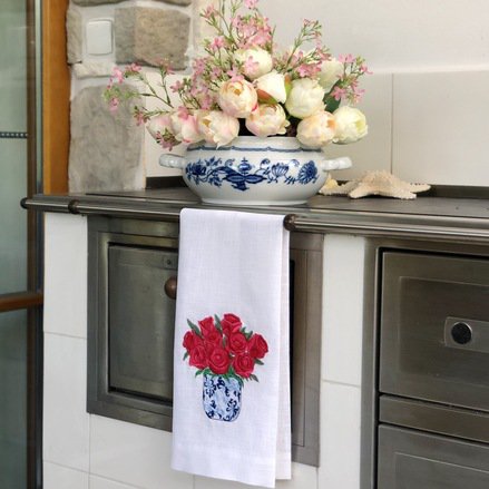 Chinoiserie Roses Pot Linen Guest Towel