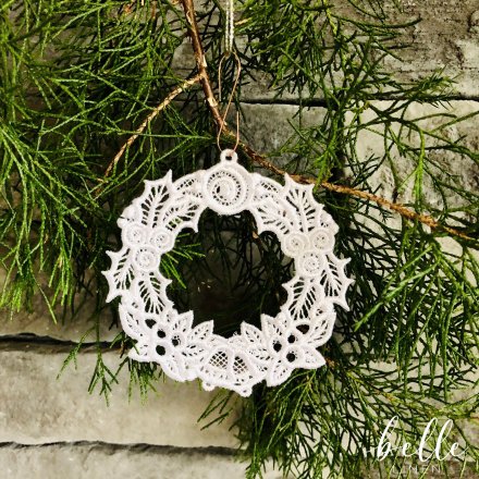 Christmas Lace Ornament - Tree #8