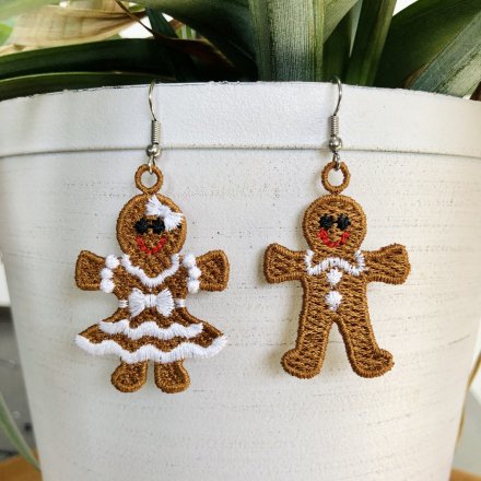 Lace earrings - gingerbread couple