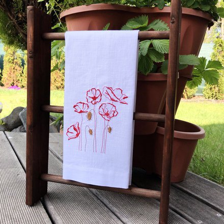 Red Poppies Linen Guest Towel