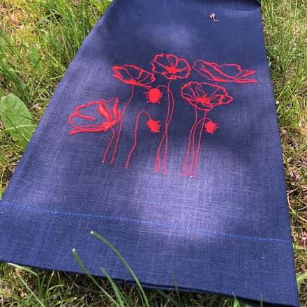 Red Poppies Linen Guest Towel