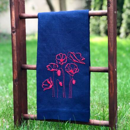 Red Poppies Linen Guest Towel