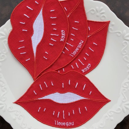 Sexy Lips Linen Cocktail Napkins Set of 4